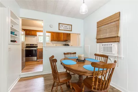 Dining - 6355 Glenn Ave, Middlesex, NY 14507 photo 1 of 2