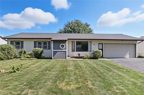 144 Crosby Ln, Greece, NY 14612