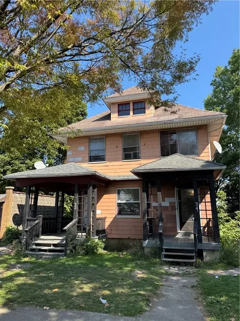 22 Gardiner Ave, Rochester, NY 14611