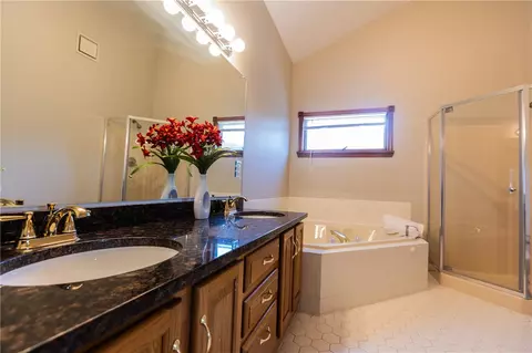 Bath - 115 Guygrace Ln, Webster, NY 14580 photo 3 of 5