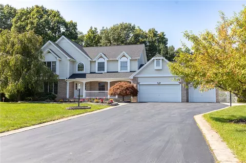115 Guygrace Ln, Webster, NY 14580