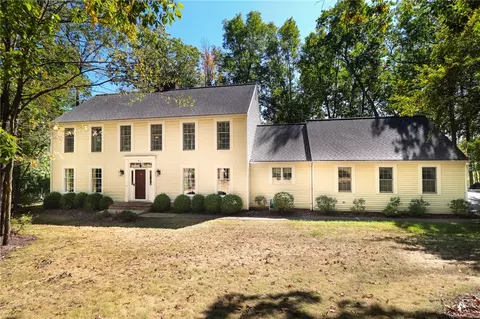 8 Knollbrook Ln W, Erwin, NY 14870
