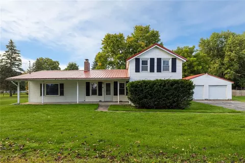 25 Mary St, Phelps, NY 14532