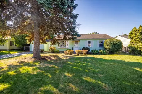 275 Barmont Dr, Greece, NY 14626