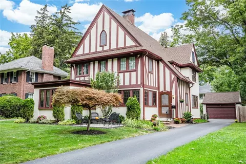 540 Seneca Pkwy, Rochester, NY 14613
