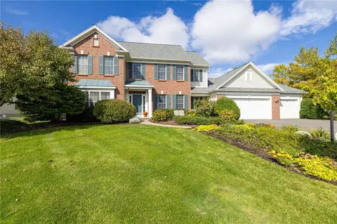 31 Delancey Ct, Pittsford, NY 14534