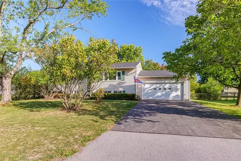44 Chiltern Rd, Rochester, NY 14623