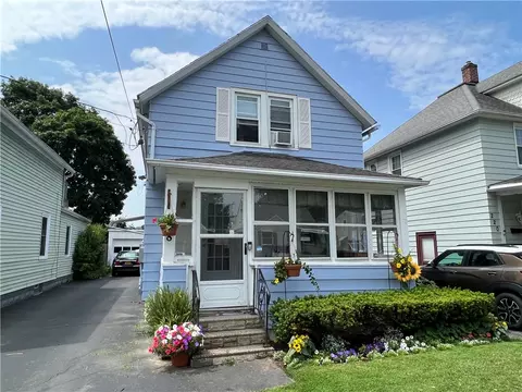 218 W Ivy St, East Rochester, NY 14445