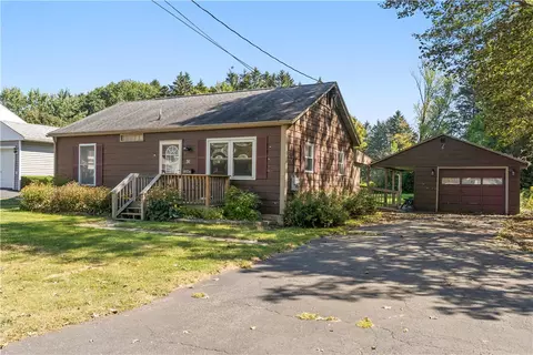 36 Benedict St, Perry, NY 14530