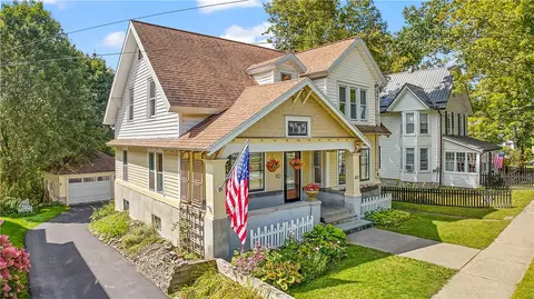 303 Chestnut St, Oneonta, NY 13820