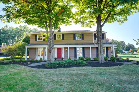 1 Esternay Ln, Pittsford, NY 14534