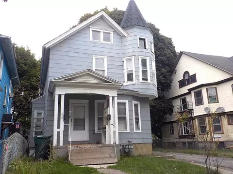 94 Locust St, Rochester, NY 14613