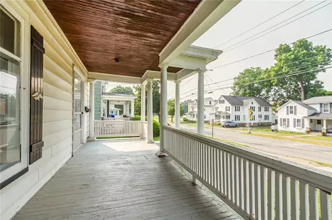Exterior - 408 W Maple Ave, Arcadia, NY 14513 photo 2 of 6