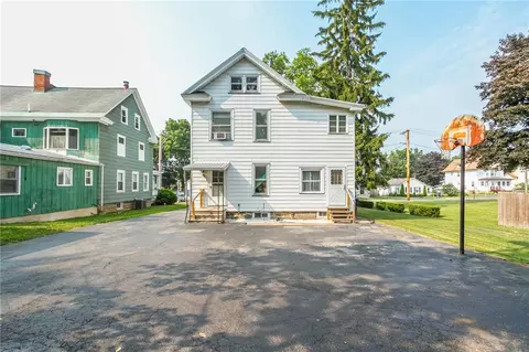 Exterior - 408 W Maple Ave, Arcadia, NY 14513 photo 4 of 6