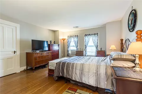 Bedroom - 408 W Maple Ave, Arcadia, NY 14513 photo 4 of 5