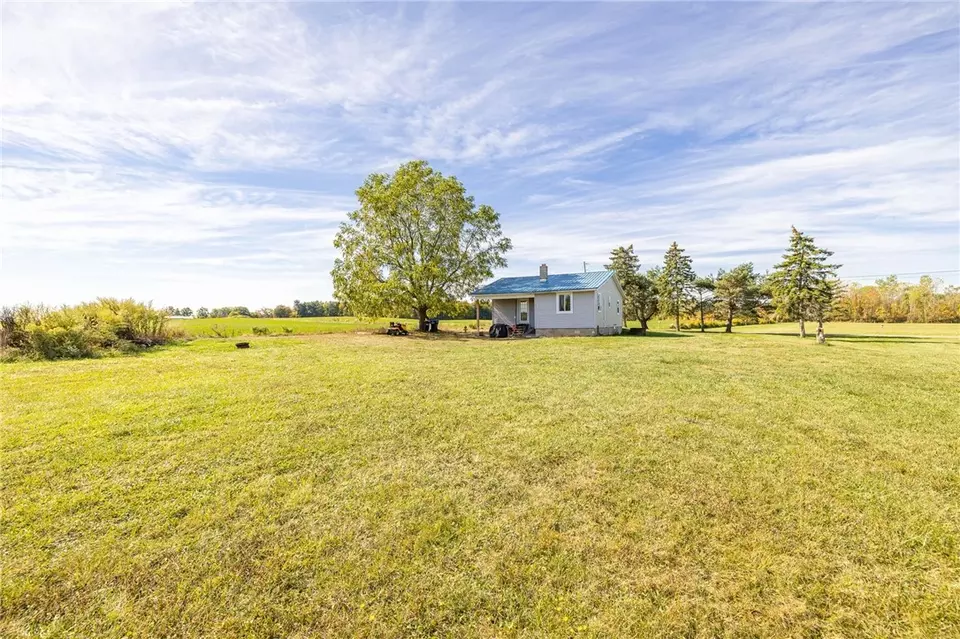 Exterior - 2245 Milroy Rd, York, NY 14592 photo 6 of 7
