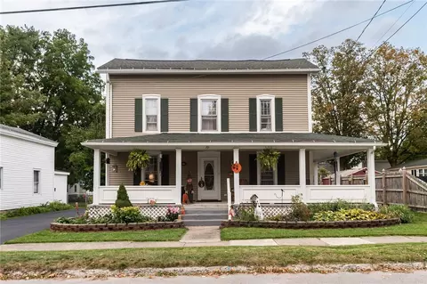 70 Liberty St, Warsaw, NY 14569