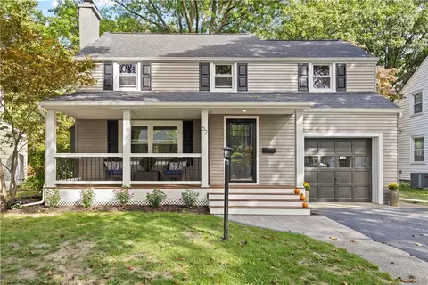 52 Dover Rd, Irondequoit, NY 14617