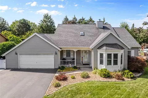 130 Old Country Rd, Greece, NY 14612