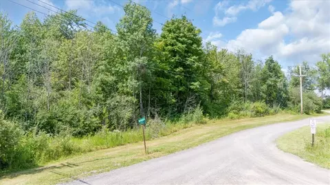 6359 Bennett St, Williamson, NY 14589 photo 3