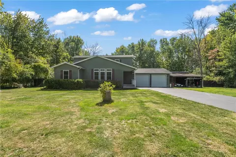 15670 Holley Rd, Murray, NY 14470