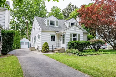 79 Meredith Ave, Rochester, NY 14618