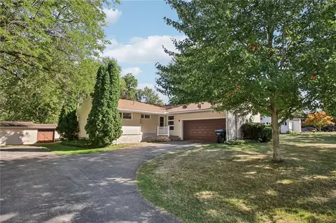 446 Trimmer Rd, Parma, NY 14559 photo 3