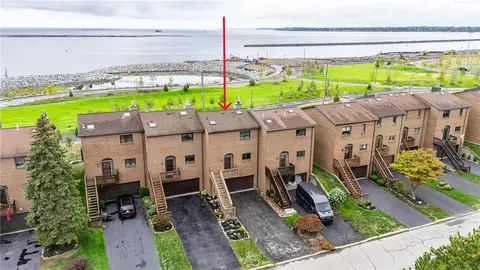 398 Lakefront Blvd, Buffalo, NY 14202