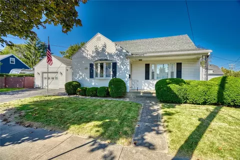 467 Waring Rd, Rochester, NY 14609