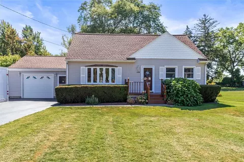 159 Chestnut Ridge Rd, Gates, NY 14624