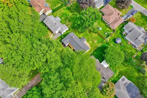 116 Charing Rd, Irondequoit, NY 14617 photo 44