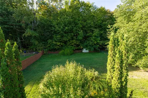 Exterior - 3237 Pine View Dr, Walworth, NY 14568 photo 4 of 7
