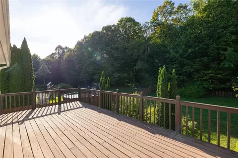 Exterior - 3237 Pine View Dr, Walworth, NY 14568 photo 3 of 7