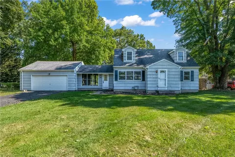 998 Gravel Rd, Webster, NY 14580