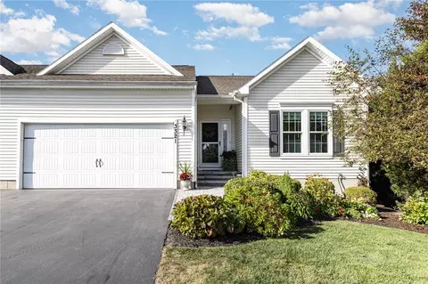 3321 Eastwind Way, Canandaigua, NY 14424