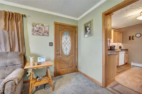 Entry Way - 22 Park Ave, Eldred, PA 16731 photo 1 of 3