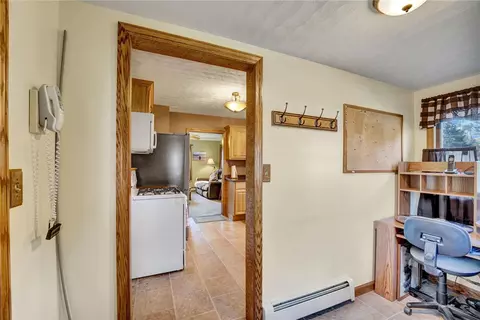 Entry Way - 22 Park Ave, Eldred, PA 16731 photo 2 of 3