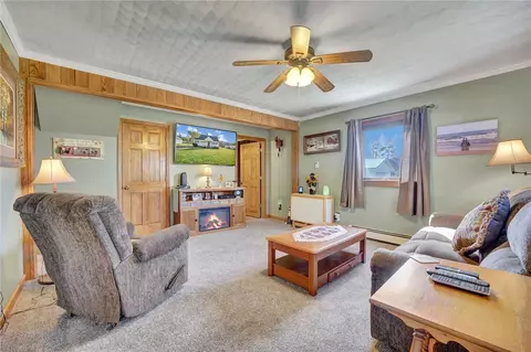 Living - 22 Park Ave, Eldred, PA 16731 photo 1 of 2