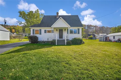 Exterior - 22 Park Ave, Eldred, PA 16731 photo 2 of 8