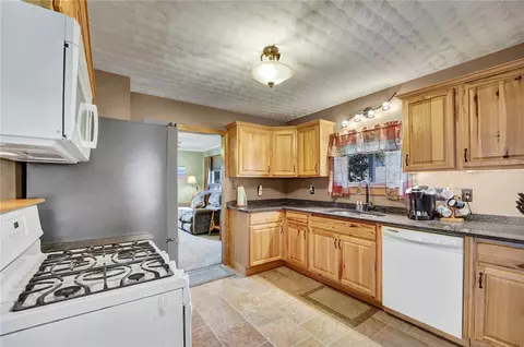 Kitchen - 22 Park Ave, Eldred, PA 16731 photo 1 of 2
