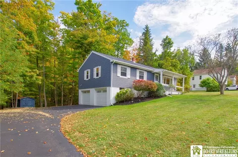 315 Oak St, Busti, NY 14750