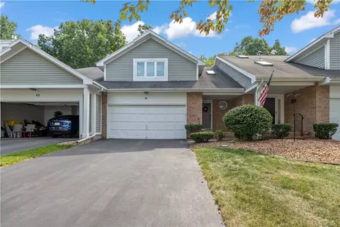 41 Running Brook Ln, Greece, NY 14626