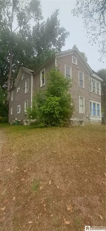 18 12th St, Jamestown, NY 14701