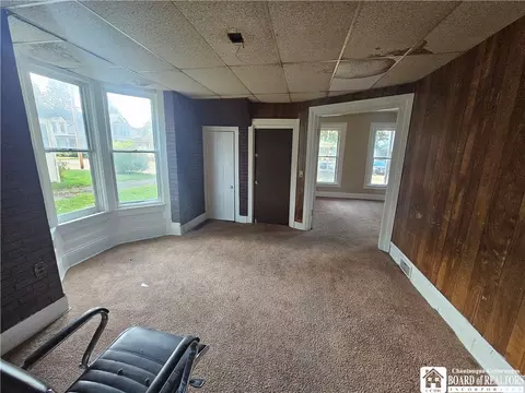Living - 326 Laurel Ave, Olean, NY 14760 photo 2 of 6