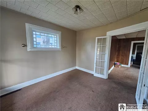 Living - 326 Laurel Ave, Olean, NY 14760 photo 4 of 6