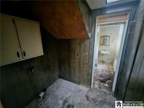 Entry Way - 326 Laurel Ave, Olean, NY 14760 photo 2 of 2