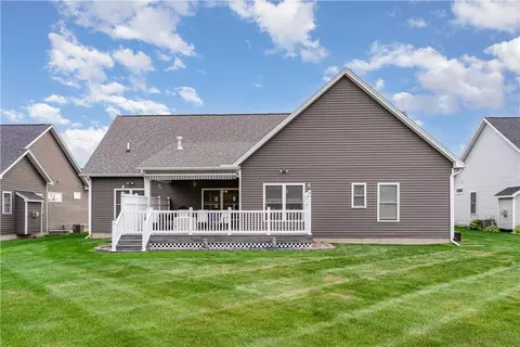 Exterior - 619 Pine Lakes Trl, Webster, NY 14580 photo 8 of 12