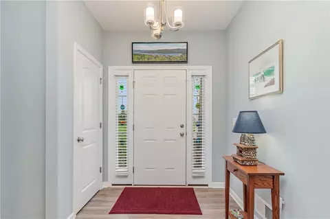 Entry Way - 619 Pine Lakes Trl, Webster, NY 14580 photo 2 of 3