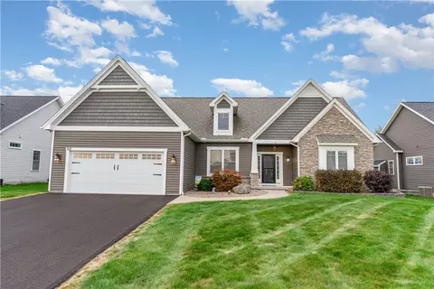 Exterior - 619 Pine Lakes Trl, Webster, NY 14580 photo 2 of 12