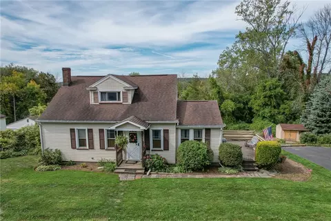 7837 E Port Bay Rd, Wolcott, NY 14590